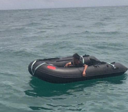 日斗优配 瘦成皮包骨！广西一男子乘皮划艇海上漂流6天，被钓鱼人救起